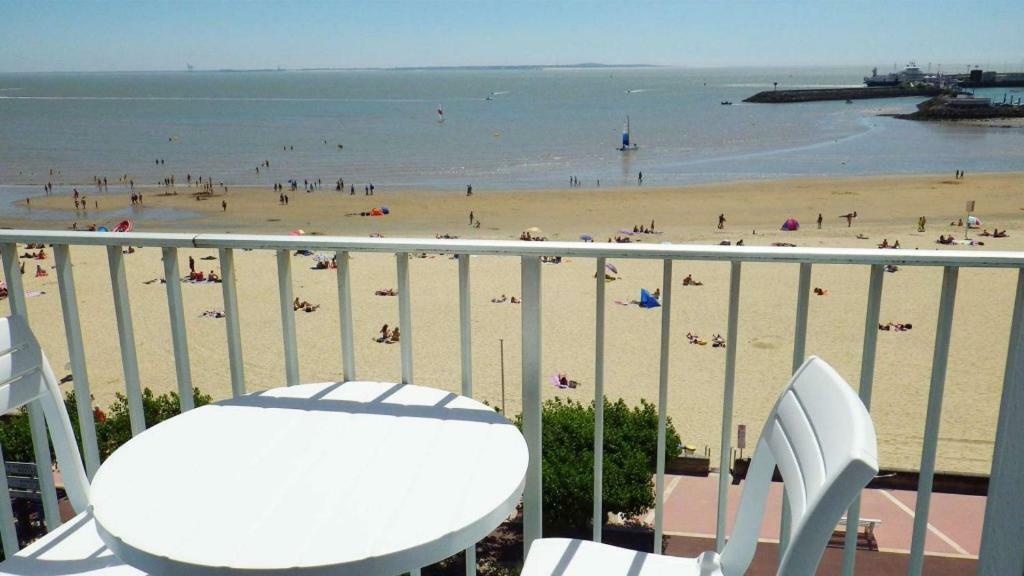Les Embruns Hotel Royan Exterior photo